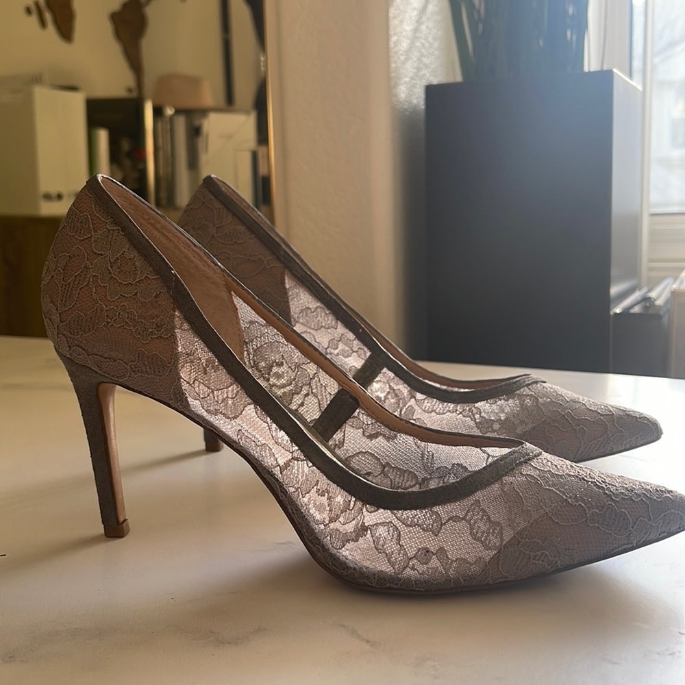 Banana Republic Graylace Madison Heel